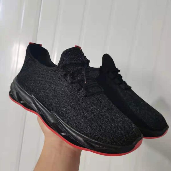 The New First Layer Cowhide Casual Leather Shoes For Men Covered Feet