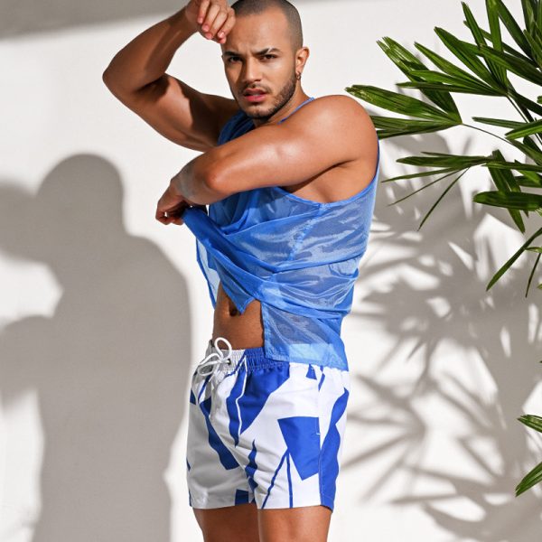 Loose Men's Printed Beach Casual Shorts - Image 2