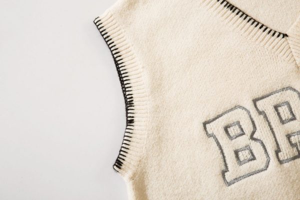 Embroidered V-neck Loose Vest Sweater For Men - Image 3